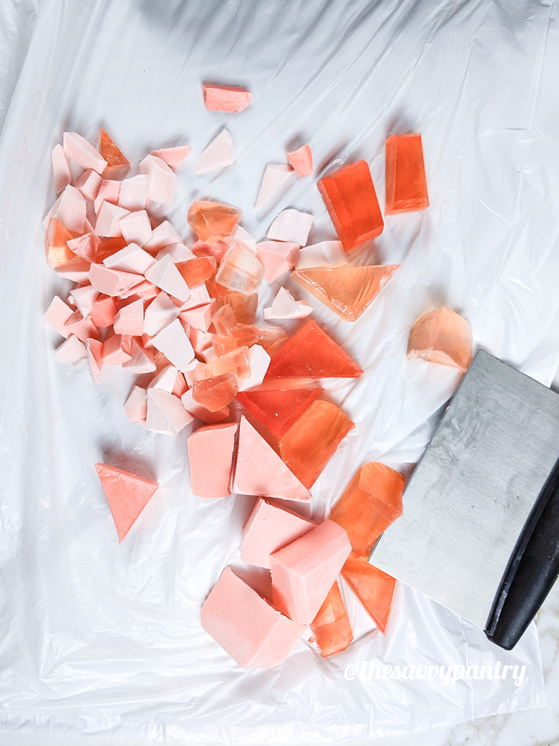 TheSavvyPantry-DIYCrystalSoaps (6)